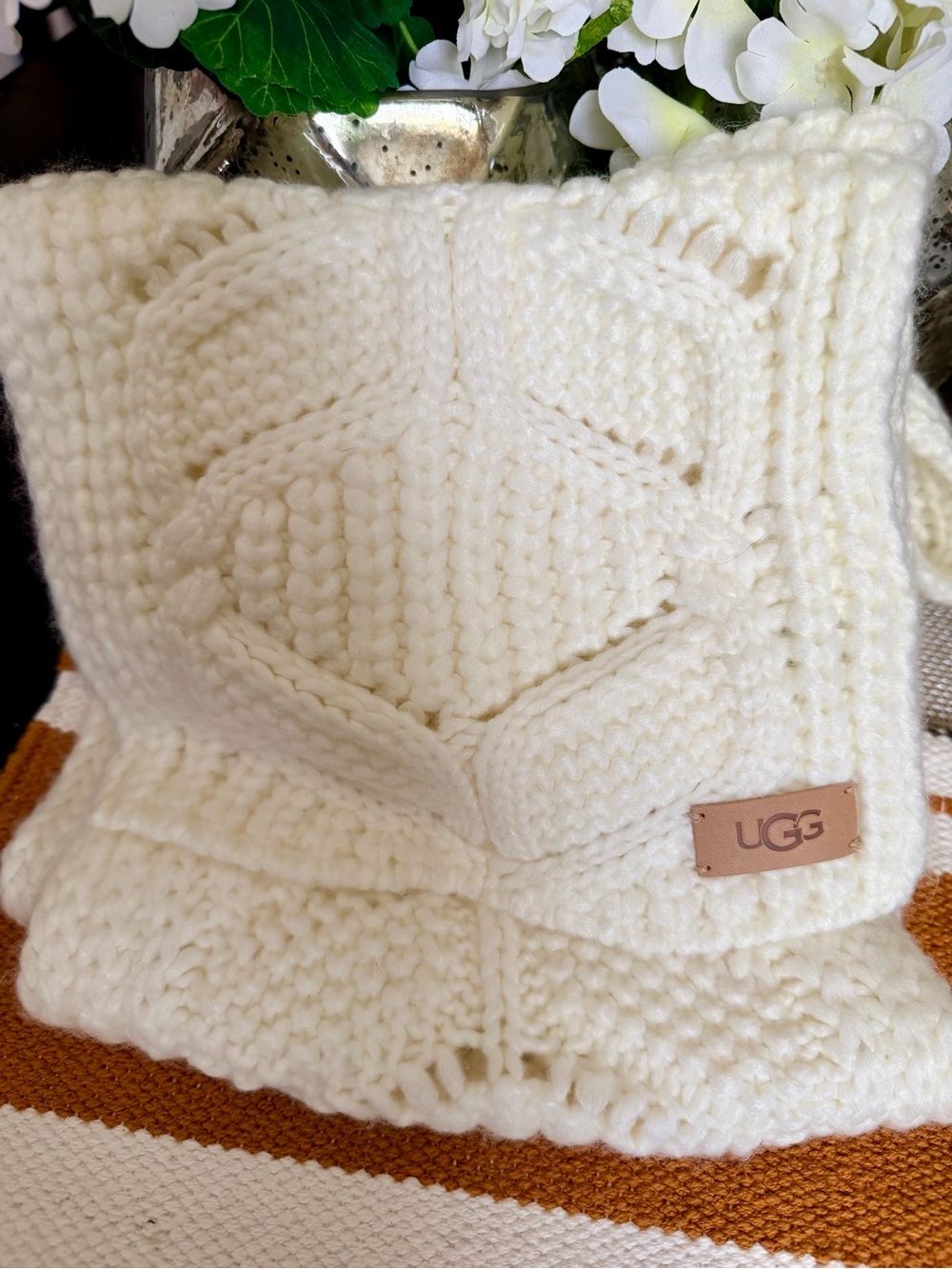 UGG Cream Cable Knit Neck Warmer